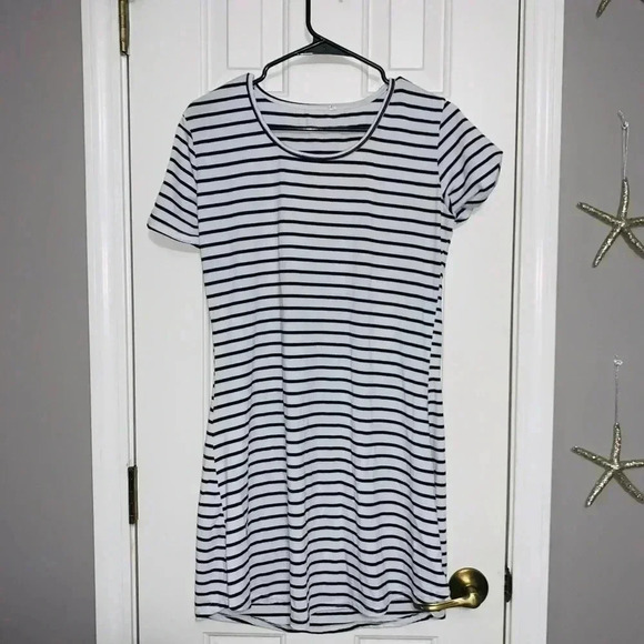 🎉Striped Bodycon Dress - Picture 1 of 3